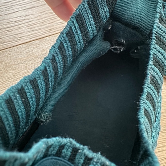 NOBULL Knit Runner shoes in the deep teal color Woman’s 8.5 Men 7 - Picture 8 of 8